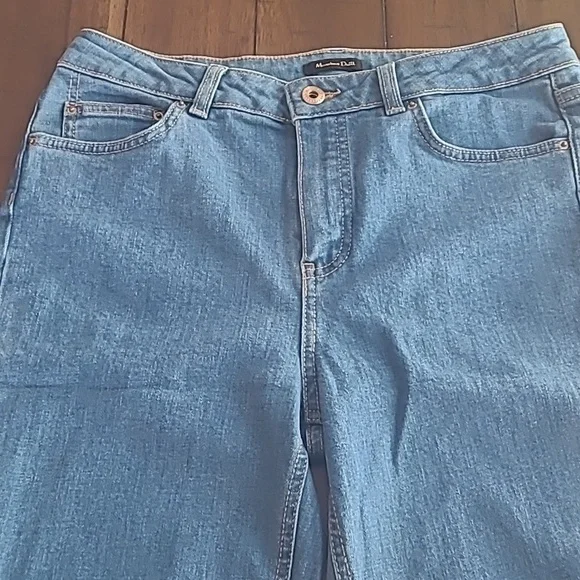 Massimo Dutti Bootcut Medium Wash Jeans size 6 - Picture 2 of 7